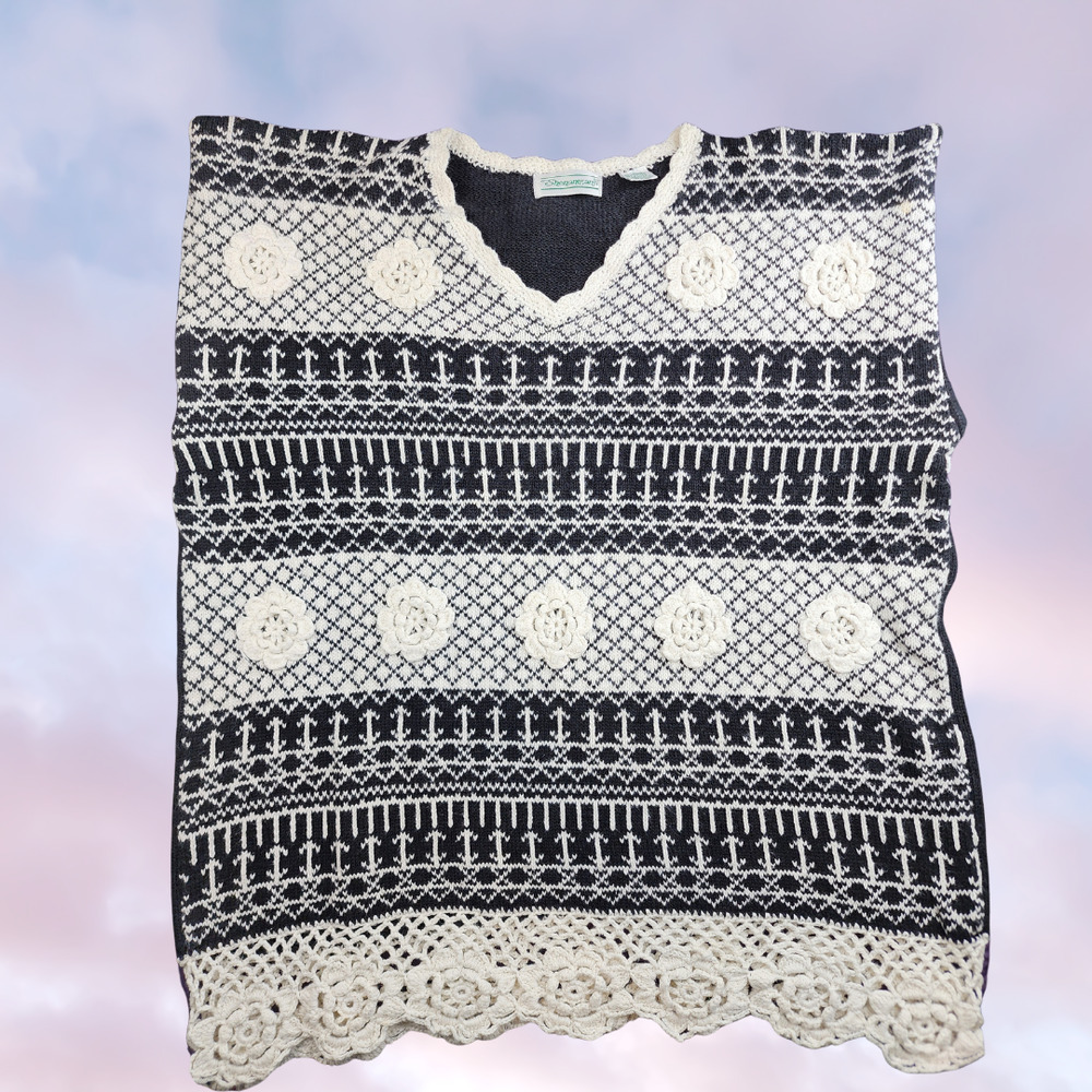 Vtg Shenanigans Black White Frilly Crochet Knit Floral Coquette Twee Sweater L - Picture 3 of 6